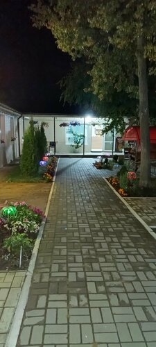 Hotel Вокзальный дворик, Kostyukovichi, photo