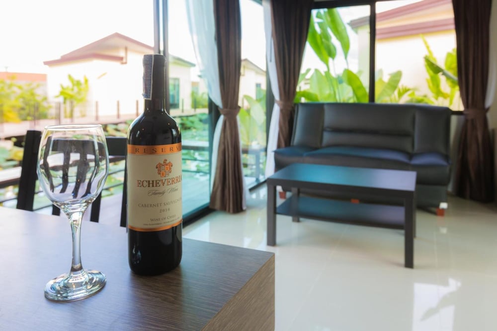 Фото Bua Tara Resort