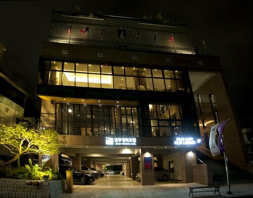 Гостиница Jeonju YeongHwa Hotel в Чонджу