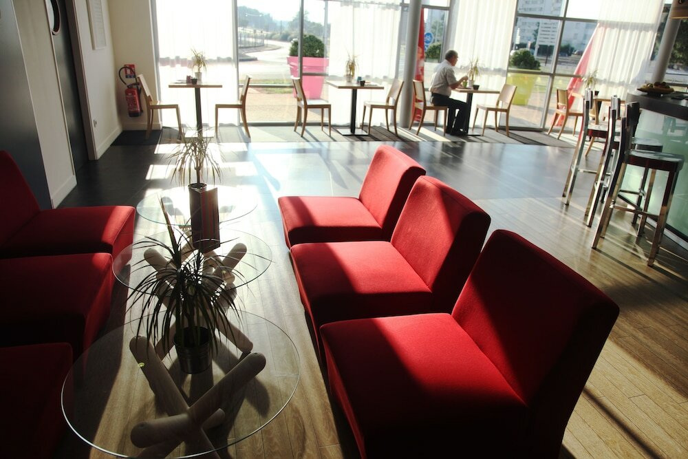 Фото ibis Styles Nantes Reze Aéroport