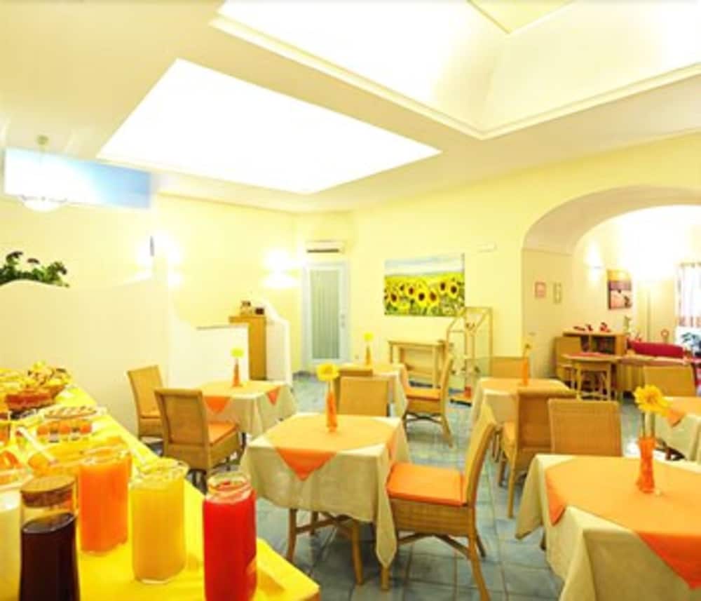 Фото Sharon House