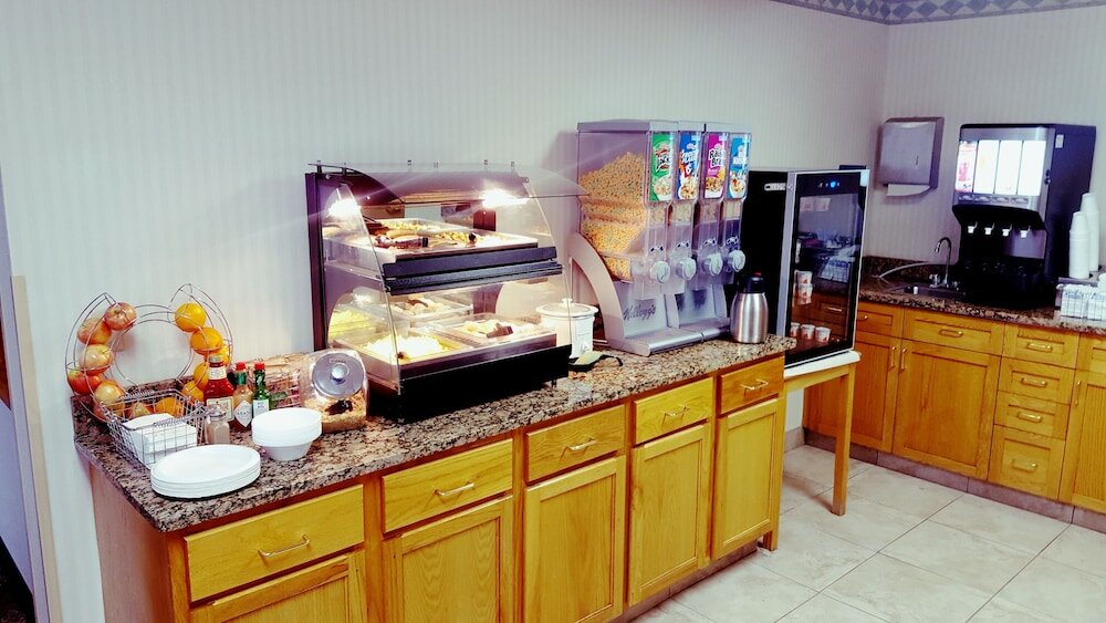 Фото FairBridge Inn Express