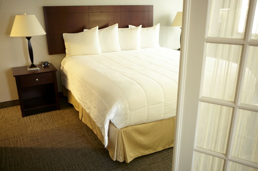 Фото New Haven Village Suites