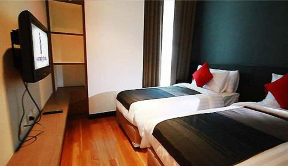 Фото Lumen Bangkok Srinakarin