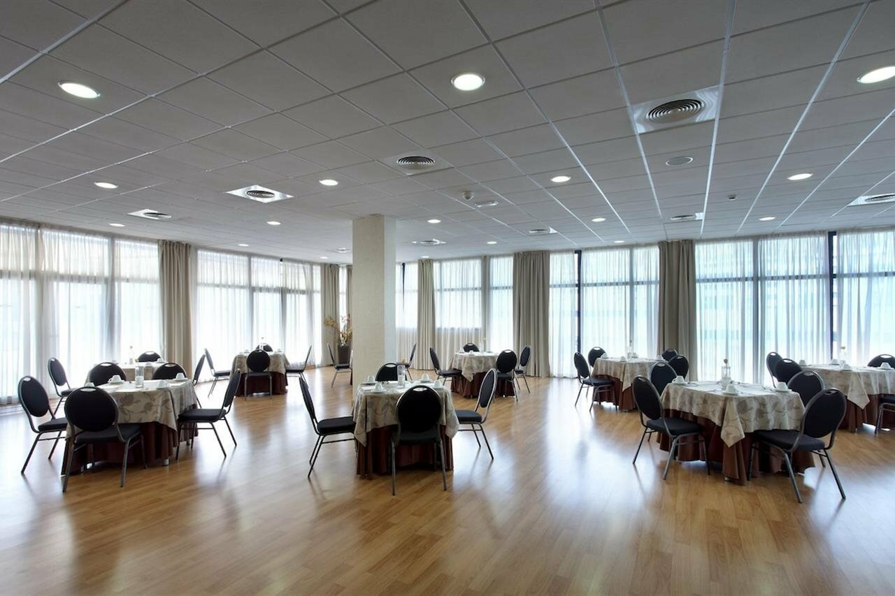 Фото Exe Sevilla Palmera