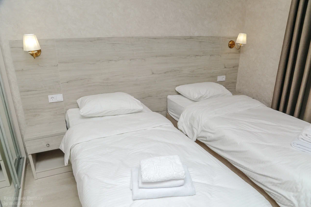 Фото Oasis Hotel