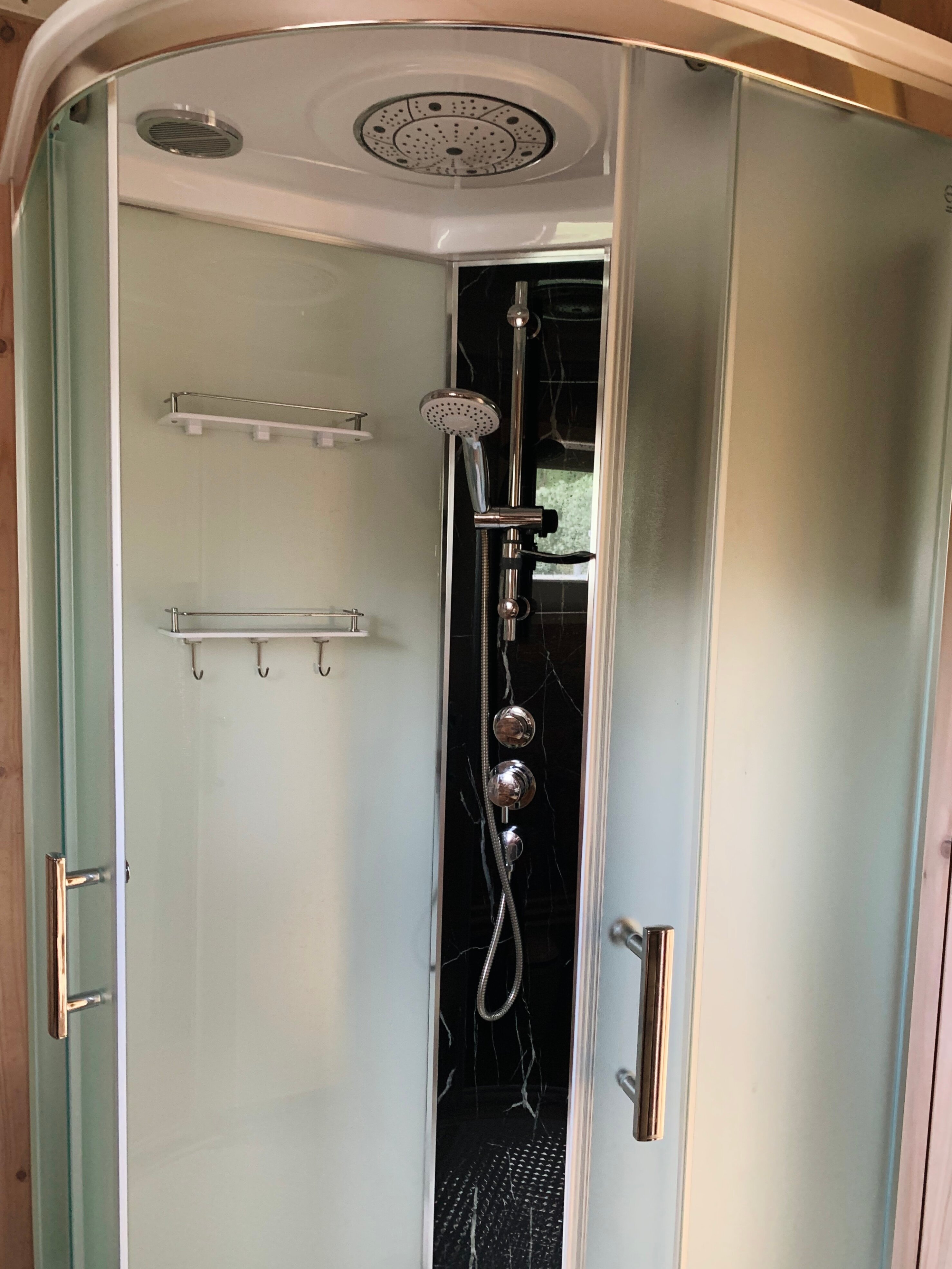 Фото Домик у озера