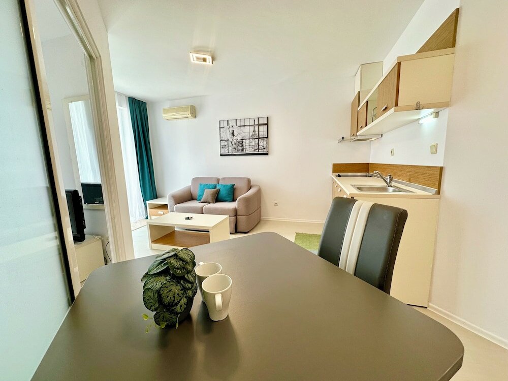 Фото Menada Rainbow Apartments