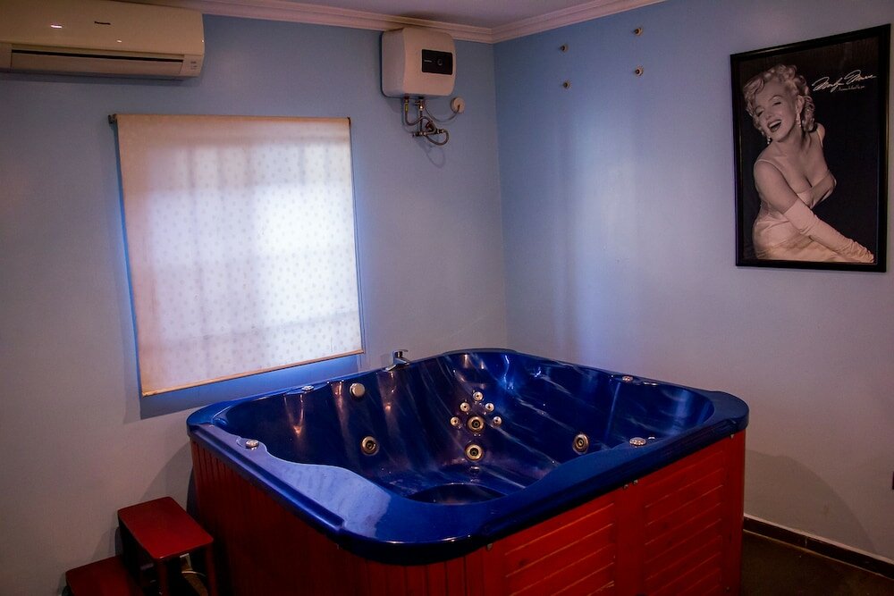 Фото Precinct Comfort Services, Ikoyi