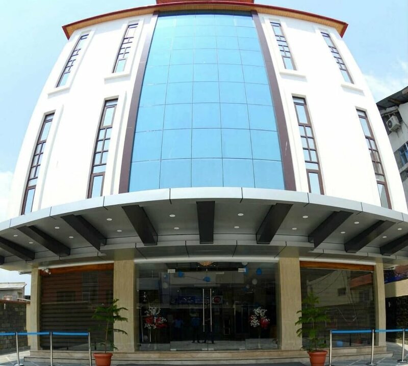 Гостиница Hotel Royal Arabia в Сринагаре