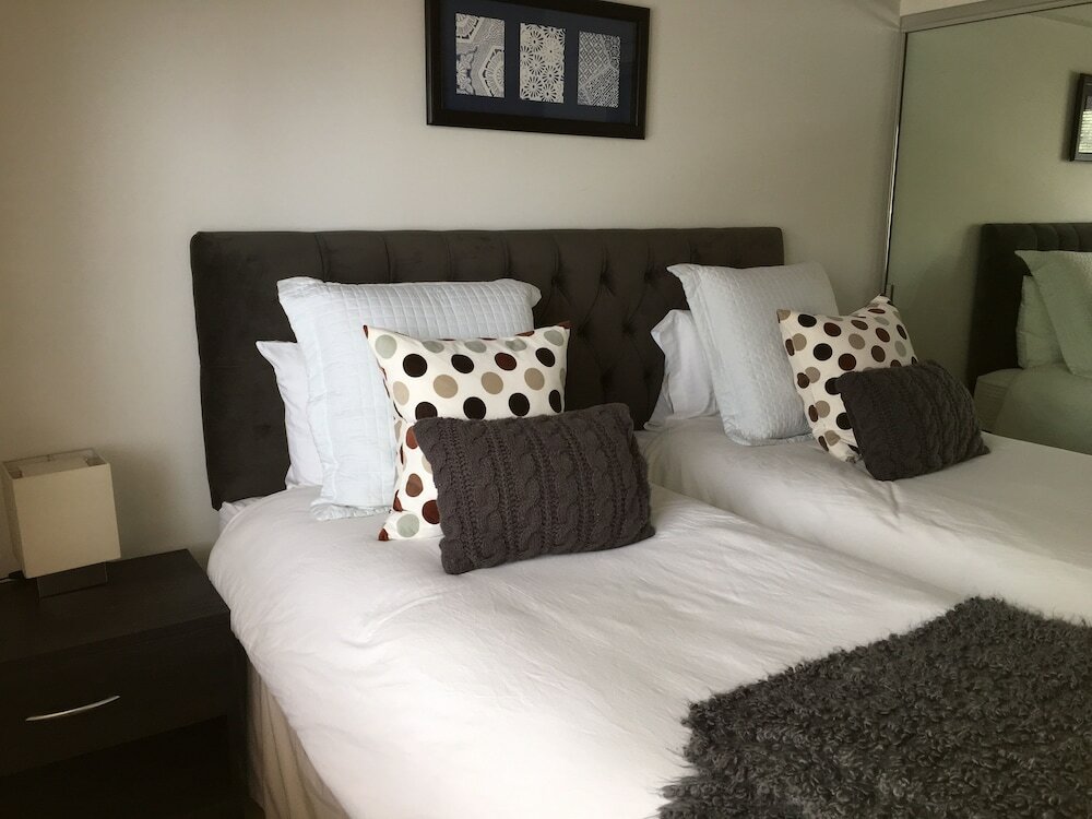 Фото Chateau Blanc Condominiums