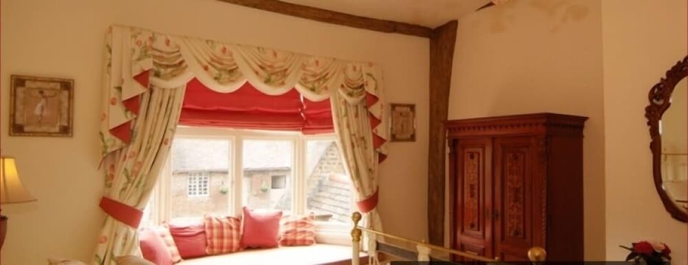 Фото Dunsley Hall Hotel