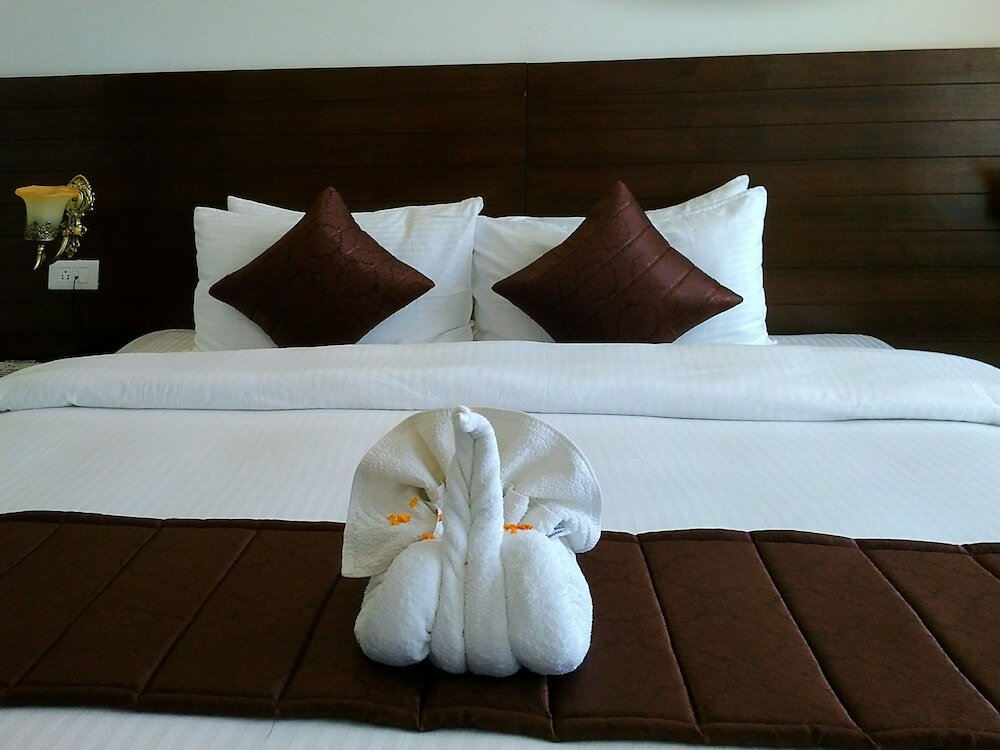 Фото Hotel Holiday Hill