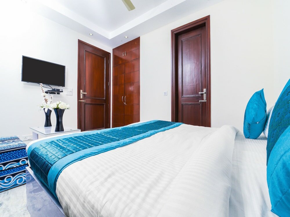 Фото Oyo 15623 Golden Crystal