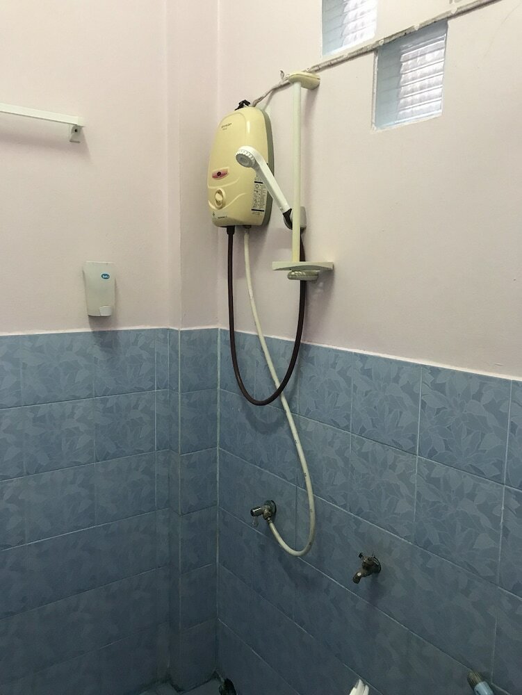 Фото Puangchompoo Place