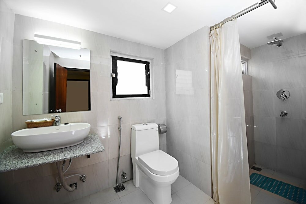 Фото Hotel Sapana Garden