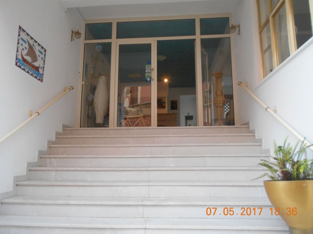 Фото Florida Hotel