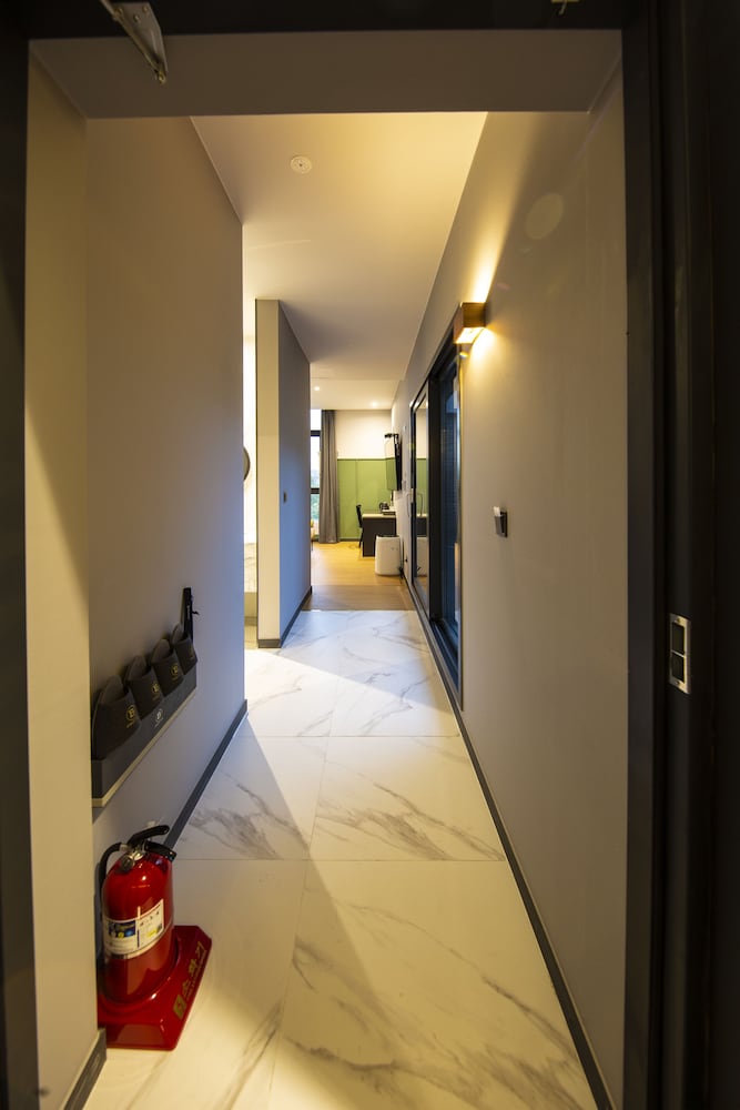 Фото Brown Dot Hotel - Jangsaengpo