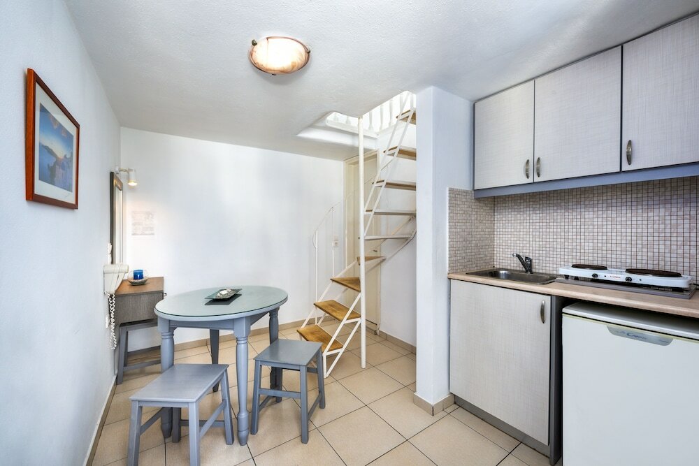 Фото Honeymoon Beach Studios