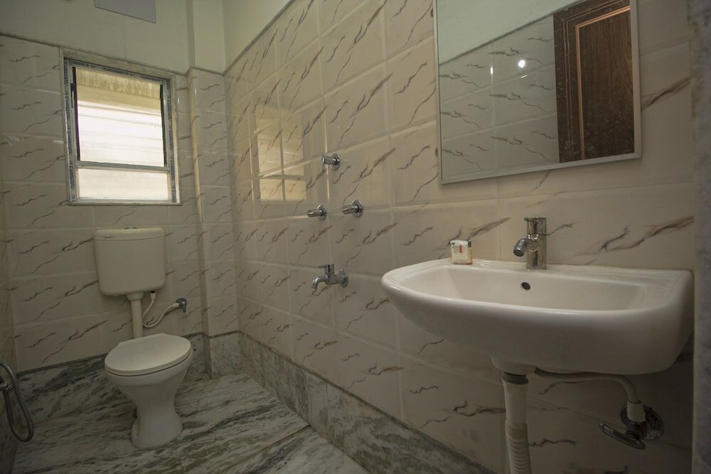 Фото Oyo 23578 Gompus