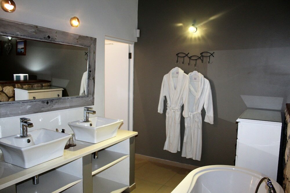 Фото Kleinzee Oceanfront Guesthouse