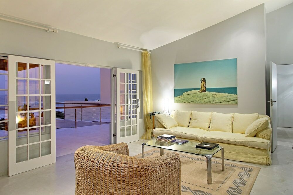 Фото Days At Sea Beach Lodge