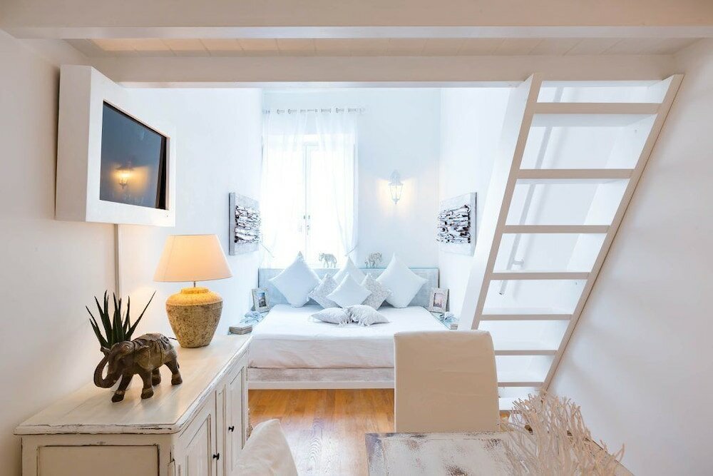 Фото Pantheon Luxury Gold Apartment