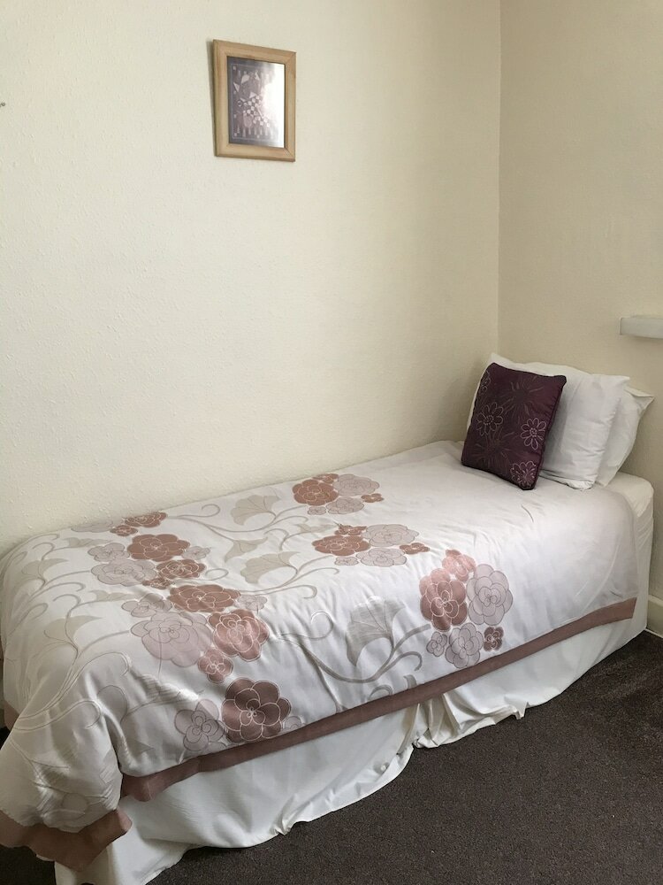 Фото The Alondra Hotel