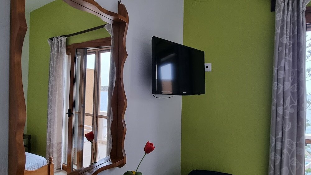 Фото Melas Apartments