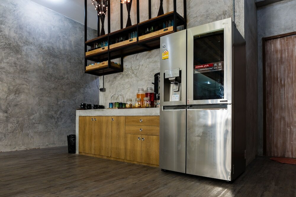 Фото The Chic Lipe - Hostel