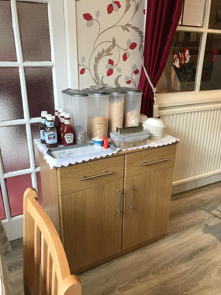 Фото Montgomery Hotel