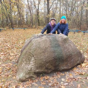 Священный камень (Tambov Region, Pichayevskiy munitsipalny okrug, Baylovskiy park), landmark, attraction