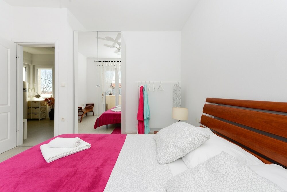 Фото Deluxe Apartments Goya