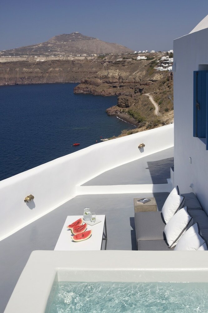 Фото Akrotiri Cove