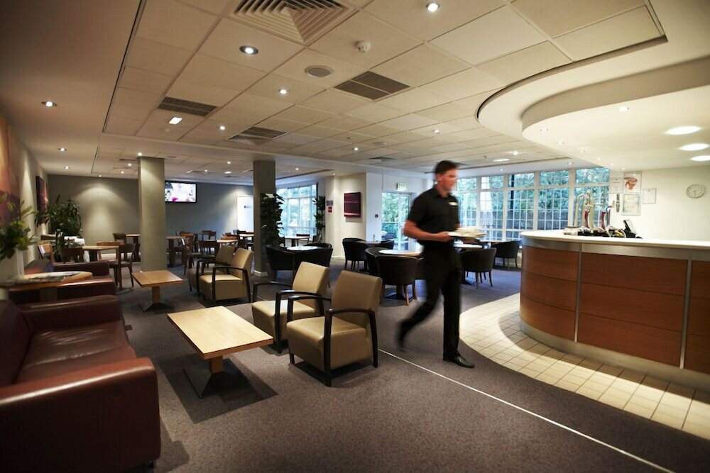 Фото The Lodge at Meyrick Park