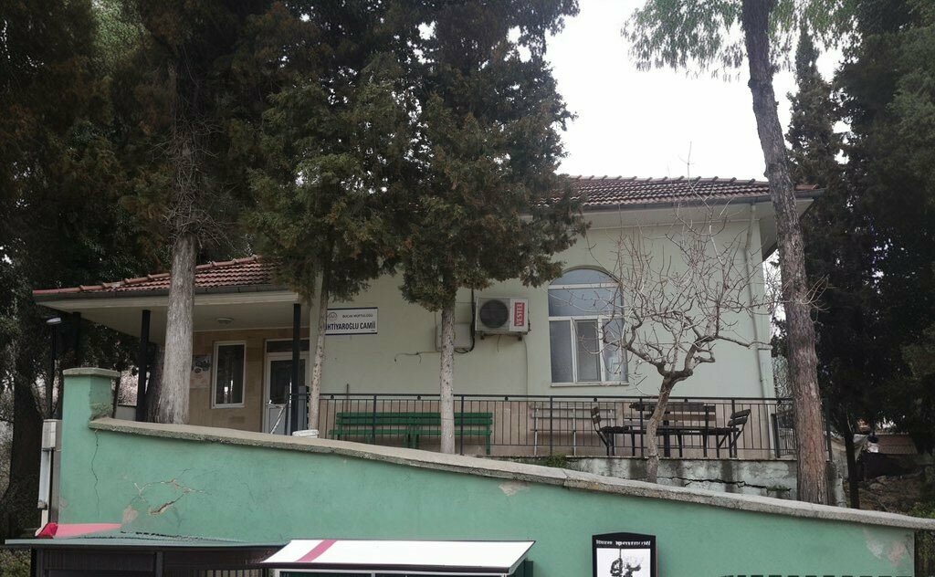 Mosque Ihtiyaroglu Mosque, Bucak, photo