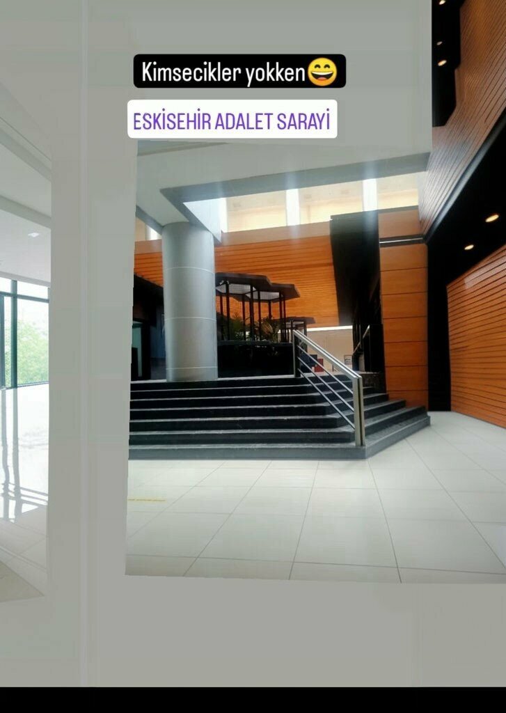 محامي Lawyer Elif Akgol ، إسكي شهر، صورة