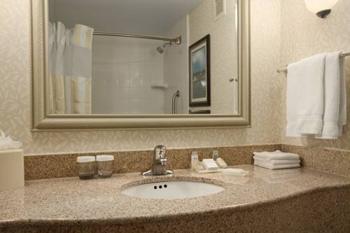 Фото Hilton Garden Inn Islip/MacArthur Airport