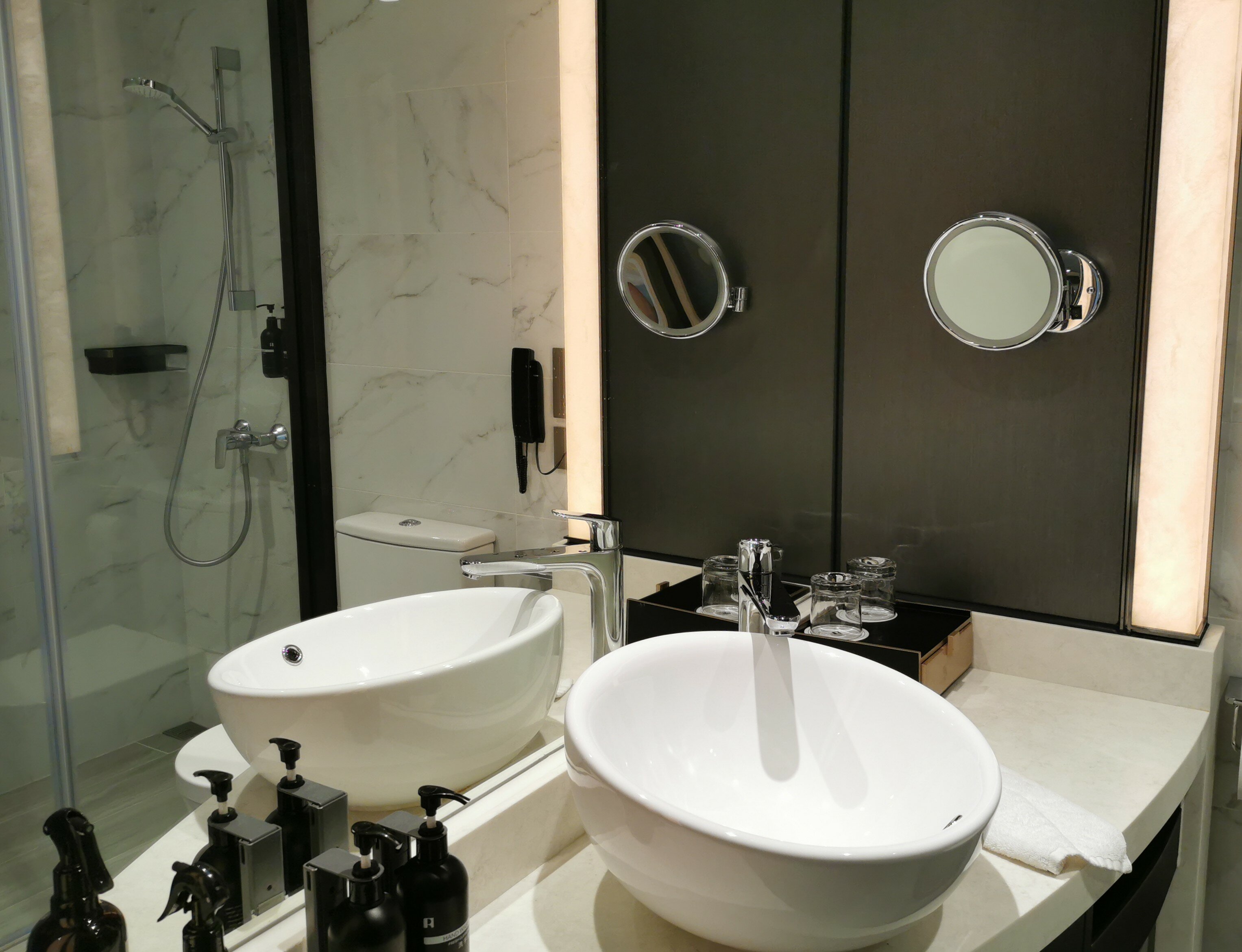 Фото Royal Park Hotel