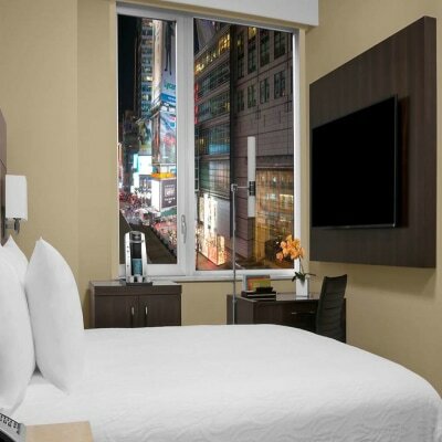 Фото Hilton Garden Inn New York-Times Square Central