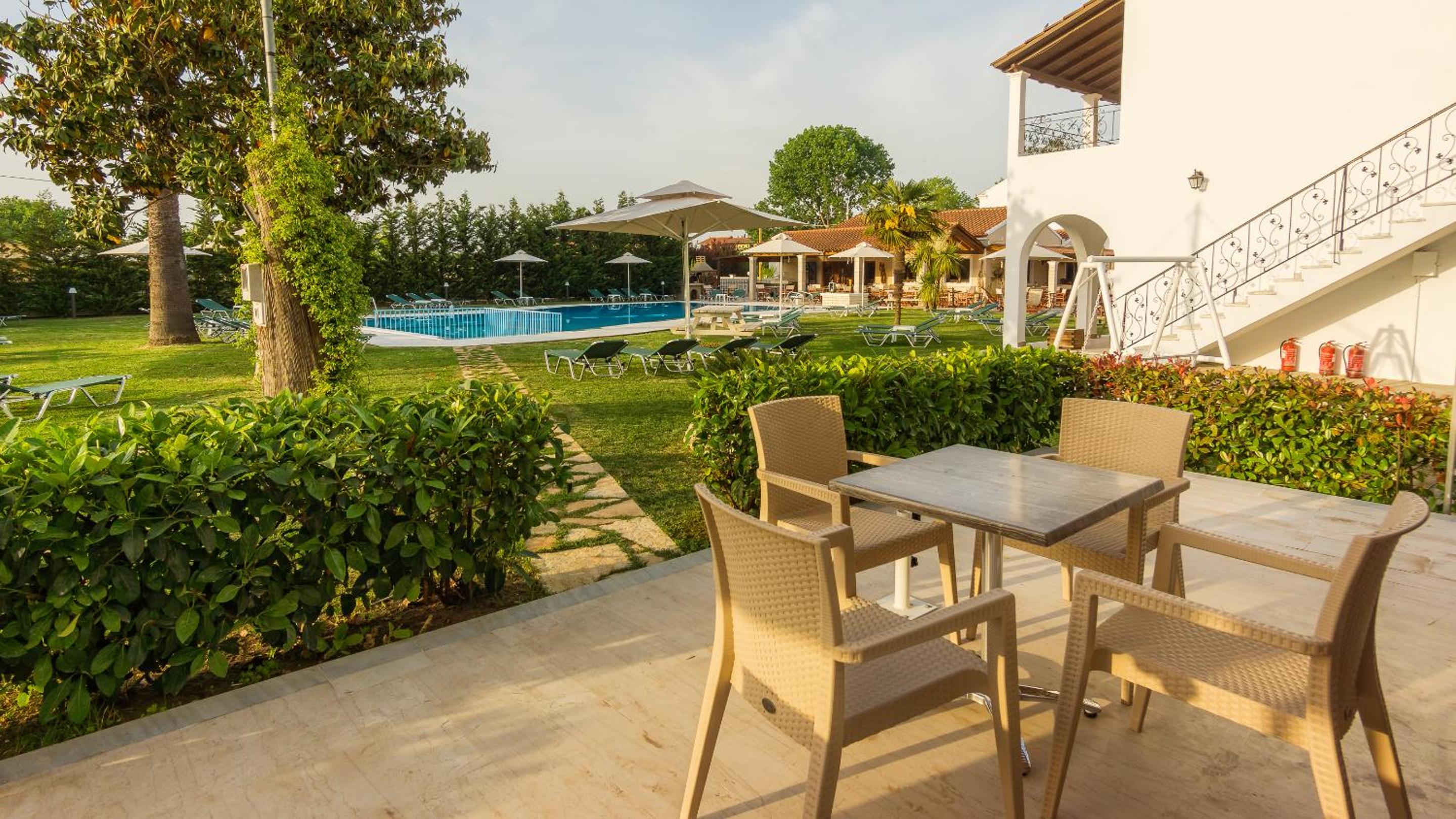 Фото Goudelis Apartments