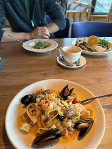 Polar Whale (Teriberka Village, Komsomolskaya Street, 10), restaurante