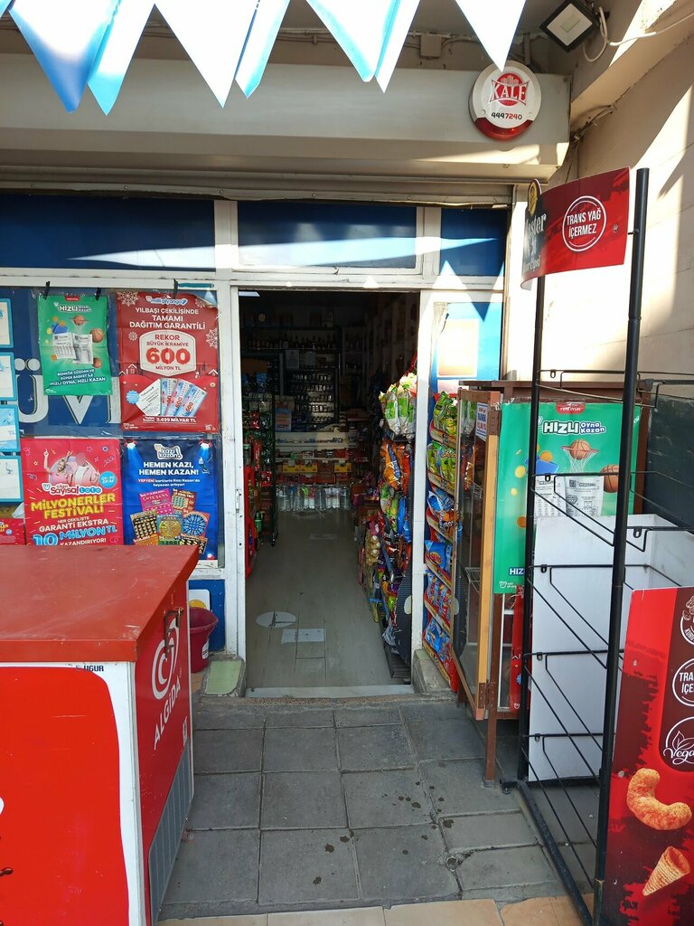 Alcoholic beverages Guven Market & Tekel, Izmir, photo