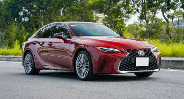 Car dealership B12, Dubai, photo