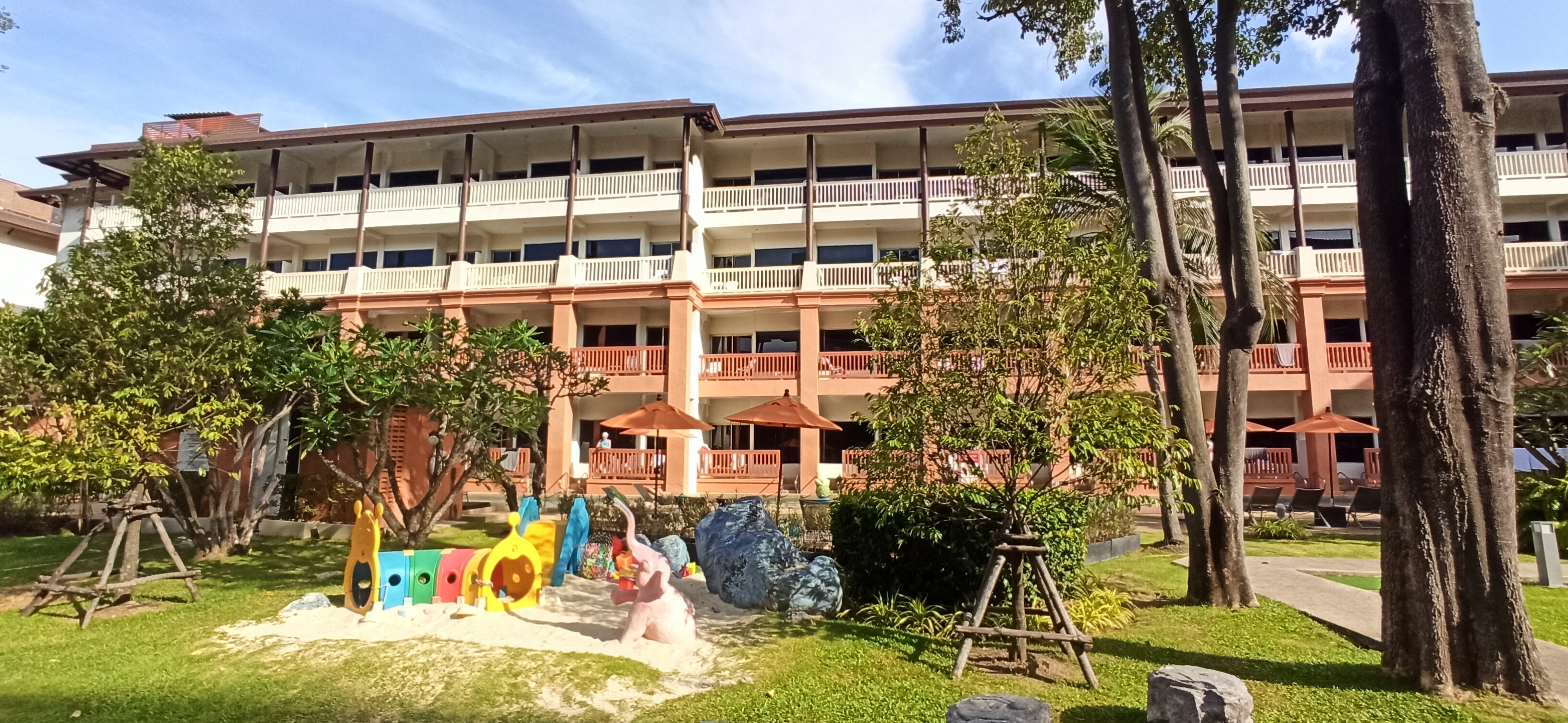 Фото Kata Sea Breeze Resort