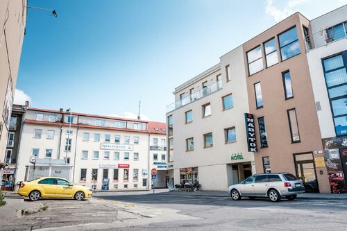 Гостиница Hotel Deluxe в Нитре