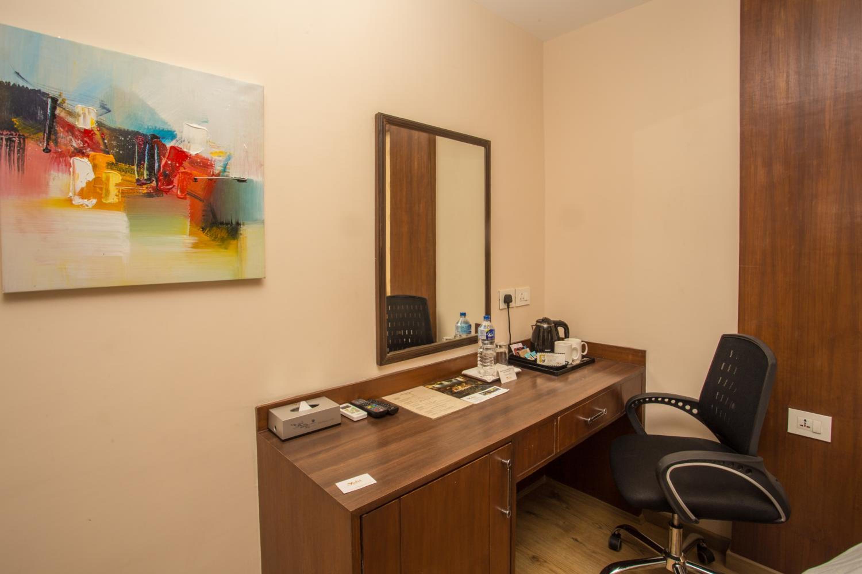 Фото Yatri Suites & SPA