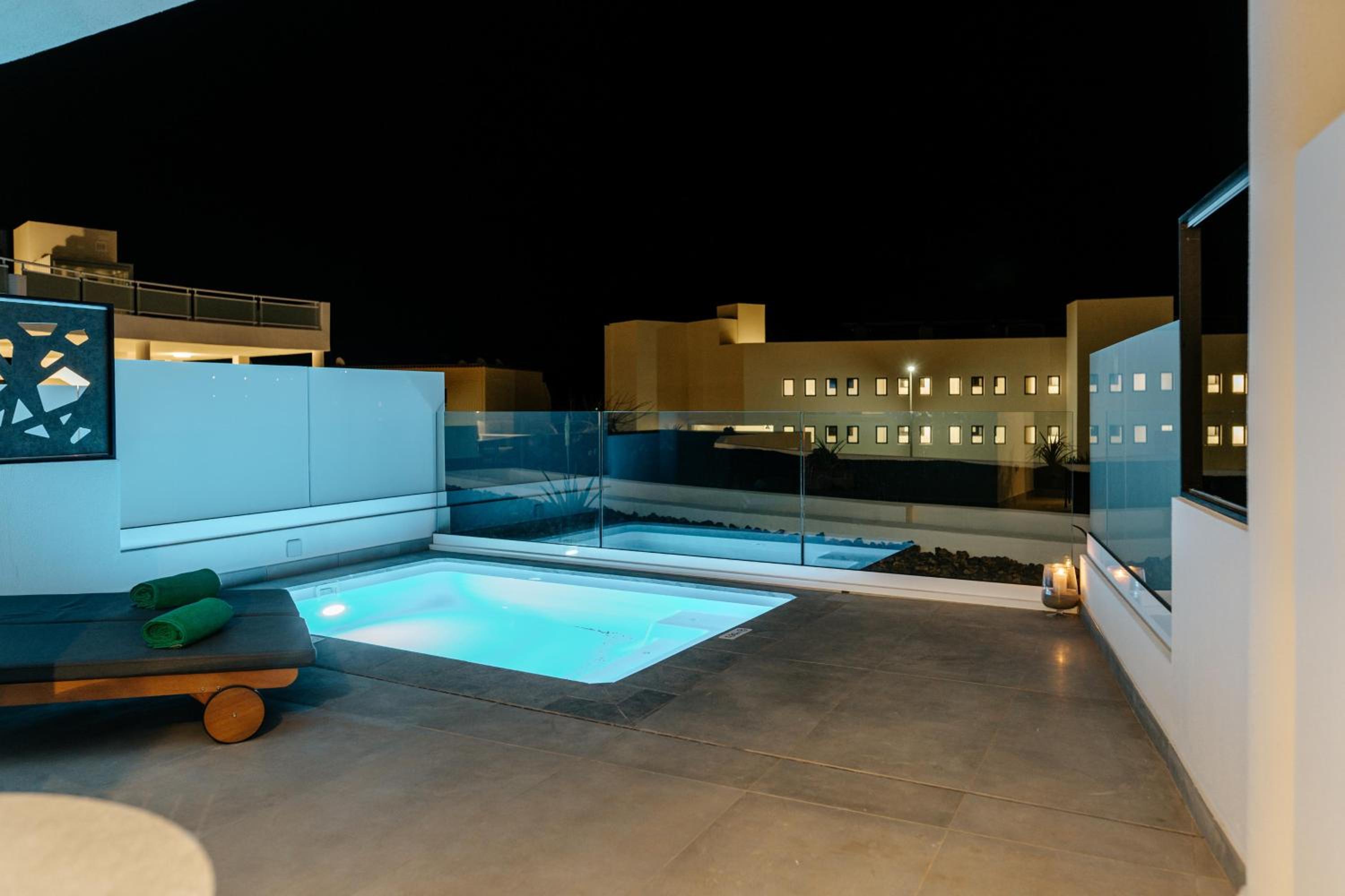 Фото R2 Higos Beach Apartments