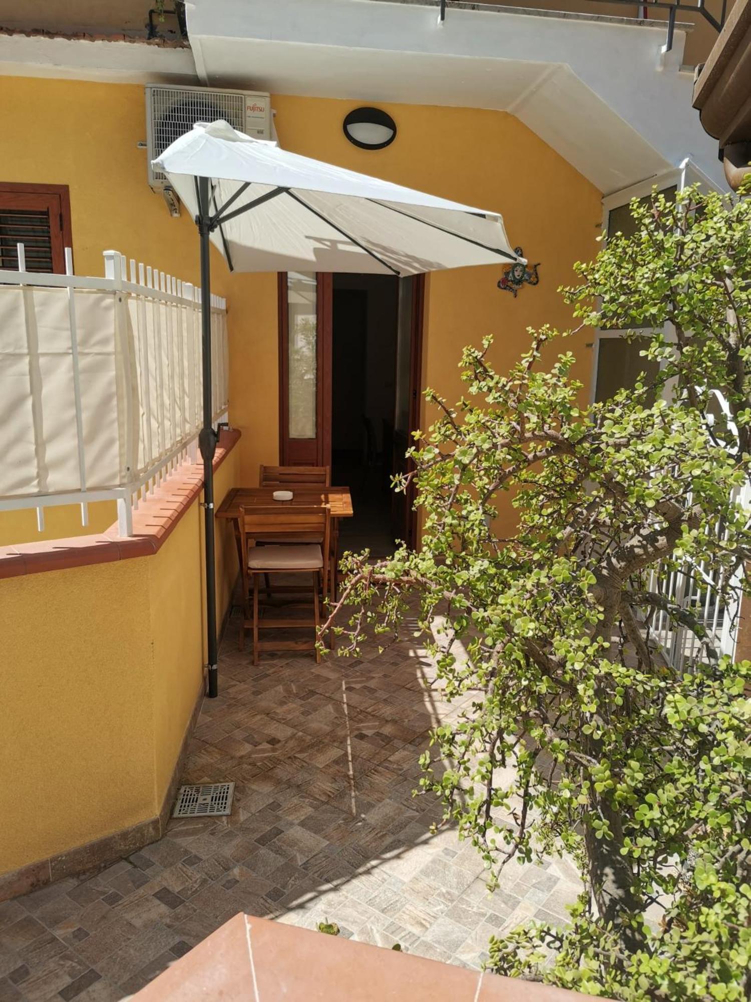 Фото Cartolina Apartment