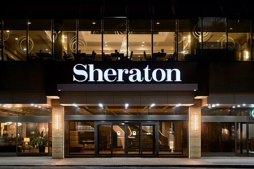 Гостиница Sheraton Hamilton Hotel в Гамильтоне
